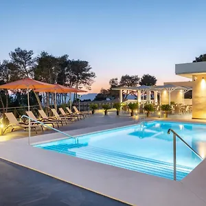 Admiral San Roque Hotel